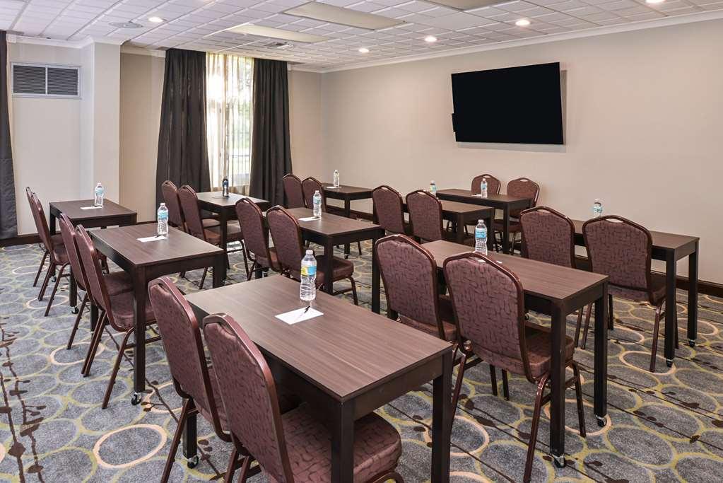 Hampton Inn Vero Beach Outlets Удобства фото