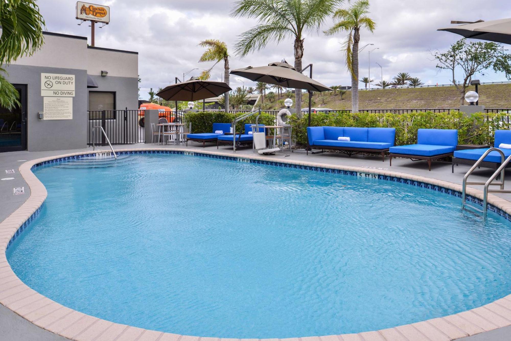 Hampton Inn Vero Beach Outlets Экстерьер фото