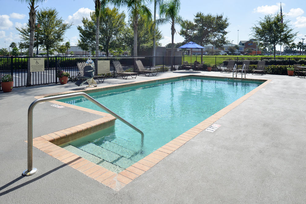 Hampton Inn Vero Beach Outlets Экстерьер фото