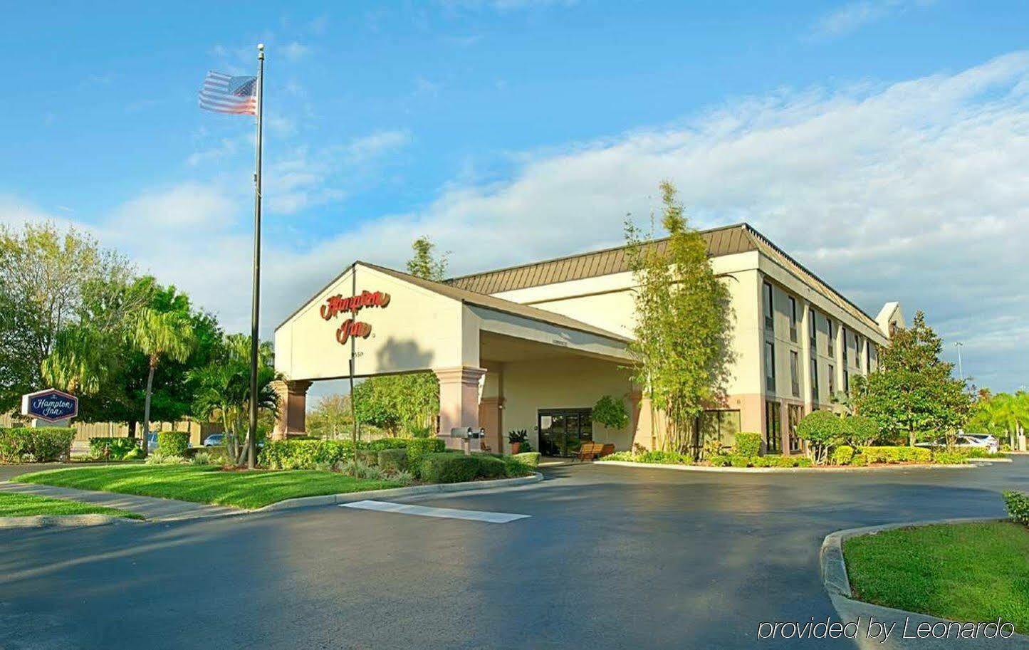 Hampton Inn Vero Beach Outlets Экстерьер фото